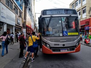 Passagem de ônibus em Osasco vai a R$ 5 em nova alta na Grande SP